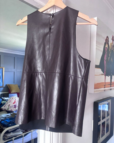Black solid round neck - solid,